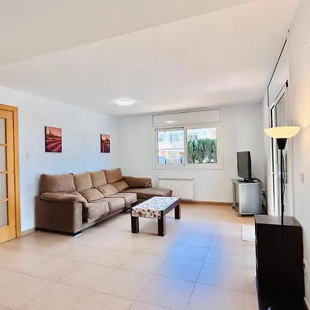 Casa Solsones La Mora בית נופש *